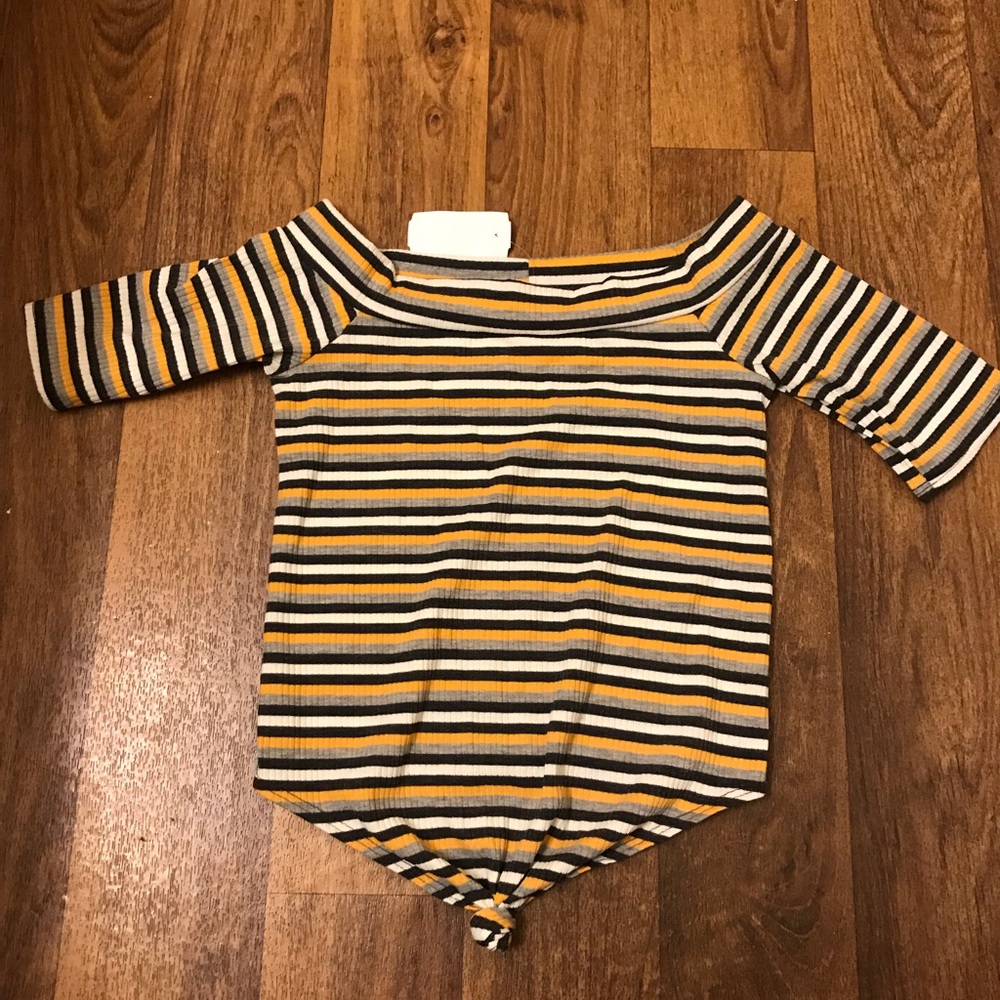Yellow striped crop top